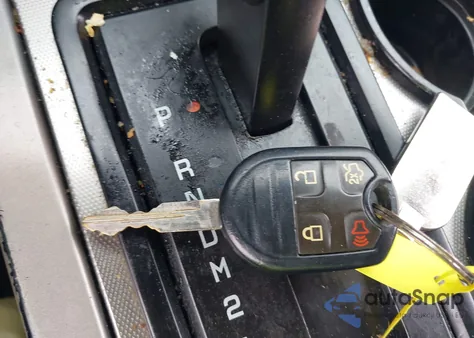 2016 Ford Expedition Xlt z USA, uszkodzony, nr VIN 1FMJU1JT8GEF13206